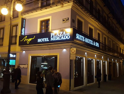 Myr Plza Mercado & Spa